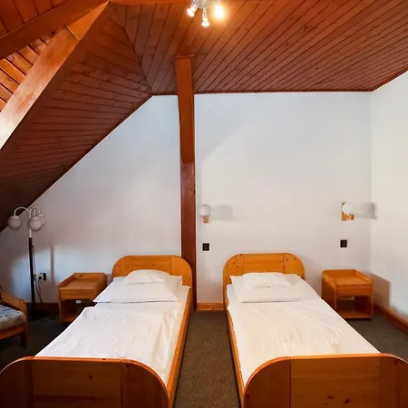 Lenau Haz Bed & Breakfast