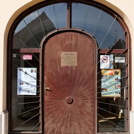 Bed & Breakfast Lenau Haz Pecs