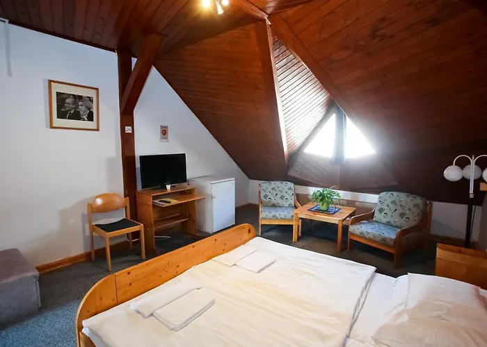 Lenau Haz Nocleg ze śniadaniem Pécs